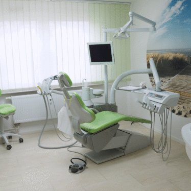 Behandlungsraum Prophylaxezimmer Zahnwohlpraxis Wollgramm